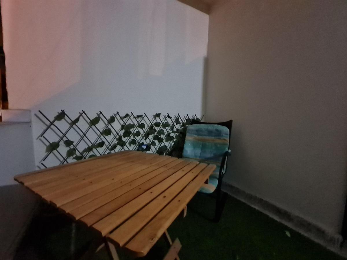 Sunny Modern Apartment With Good Internet, Near From City Center Of Alexandria Eksteriør bilde